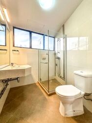 Garden Apartment (D10), Apartment #594177881